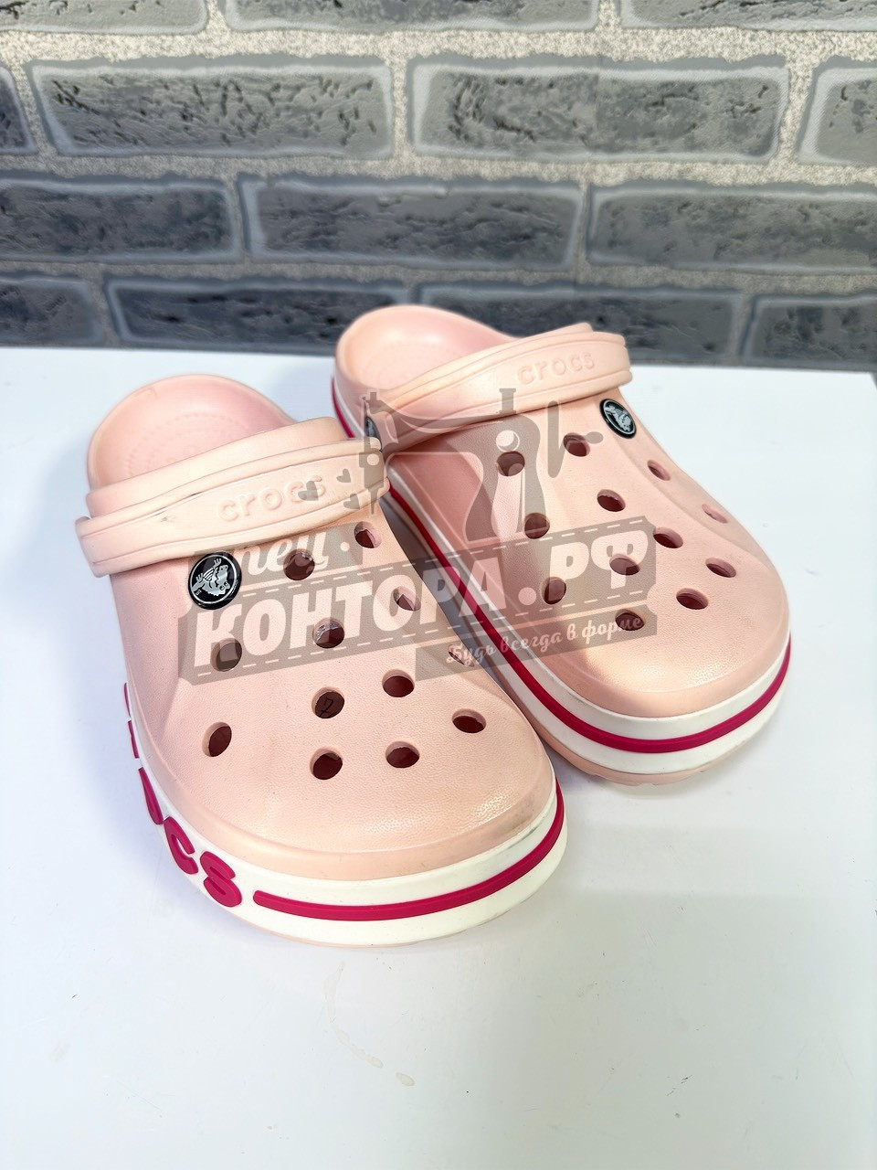 626061776391 Кроксы жен. Crocs пудровый р.41 — изображение 1
